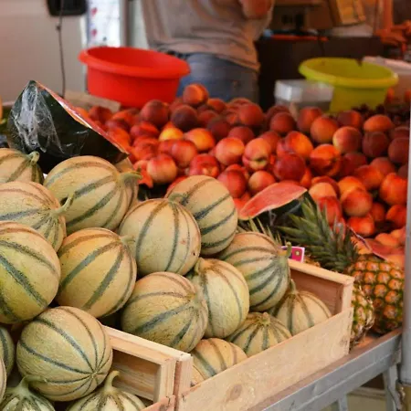 2 Pers Au Lavandou, Pres Plage, Parking, Menage Inclus - Fr-1-251-78 * Le Lavandou