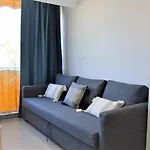 2 Pers Au Lavandou, Pres Plage, Parking, Menage Inclus - Fr-1-251-78 * Le Lavandou