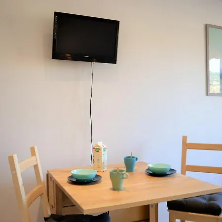 2 Pers Au Lavandou, Pres Plage, Parking, Menage Inclus - Fr-1-251-78